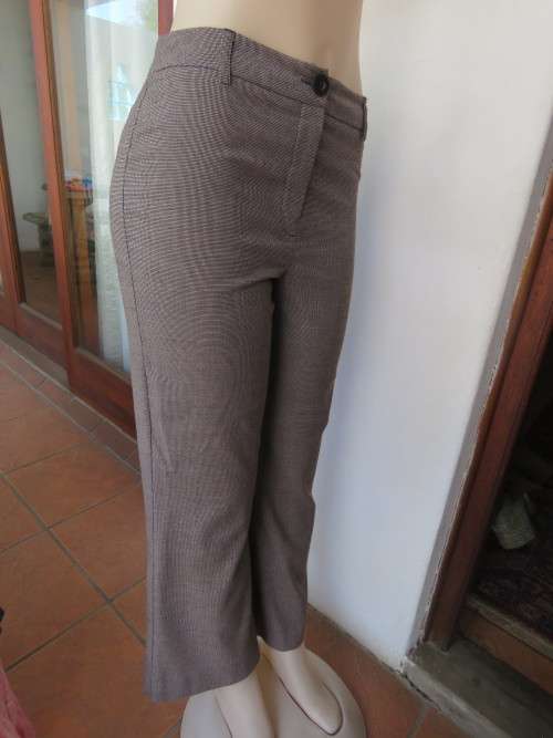 Ladies trousers in classic style by `WOOLWORTHS` in 32/8 in brown/beige check pattern.Good cond.