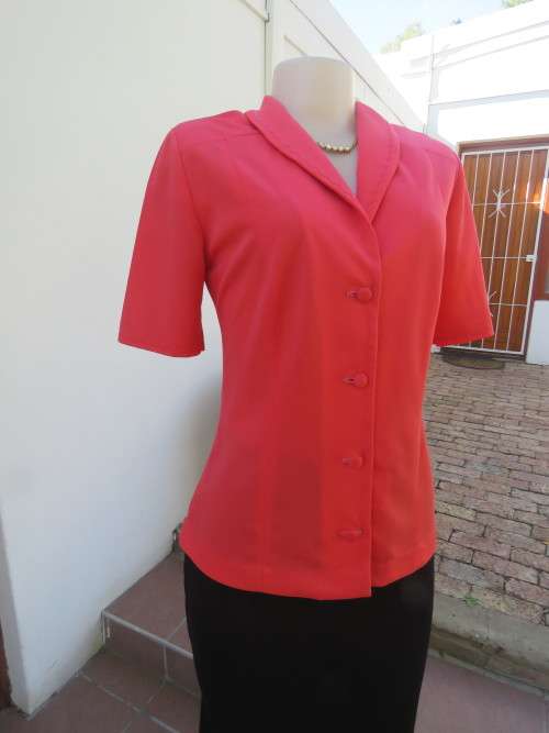 Finely detailed crimson colour jacket in 100% wash and wear polyester.Size 35/11.Good condition.