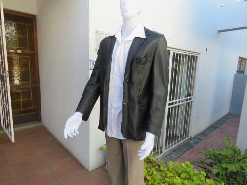 Smart black genuine leather men's jacket by 'LANCETTI' collection in S.Fully lined.As new.