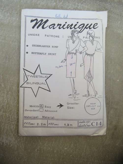 `MARINIQUE` pattern C14 hip size 107-117cm for butterfly skirt.Good condition.