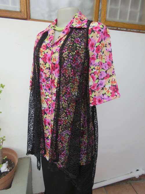 Black mesh gilet with waterfall front.In poly cotton fabric.Size 36/12.From the East.New condition.