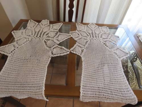 Four crocheted throws for lounge chairs.Beautiful design.Done in cotton yarn.As new.