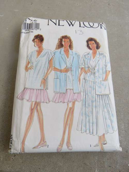 `NEW LOOK` pattern 6712 for ladies jacket,top and skirt in sizes 8-18.Good condition.