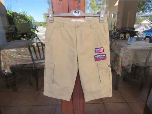 Dark beige vintage wear cropped pants by 'JBR' for 10-11 year old boy with pockets galore.New cond.