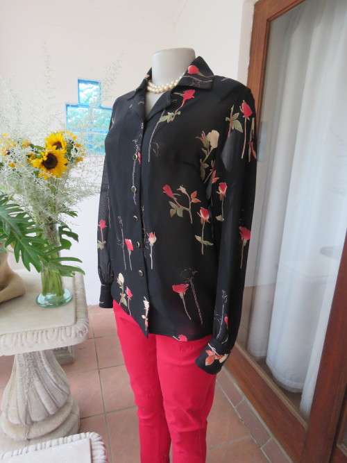 Button down top in black with crimson and cream colour roses.Size 36/12.Used a lot.Good for homeware