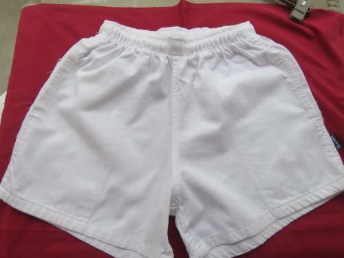 White boys 'TRAINER' in 100% cotton shorts by 'STUDENT PRINCE'.Size 30.New condition.