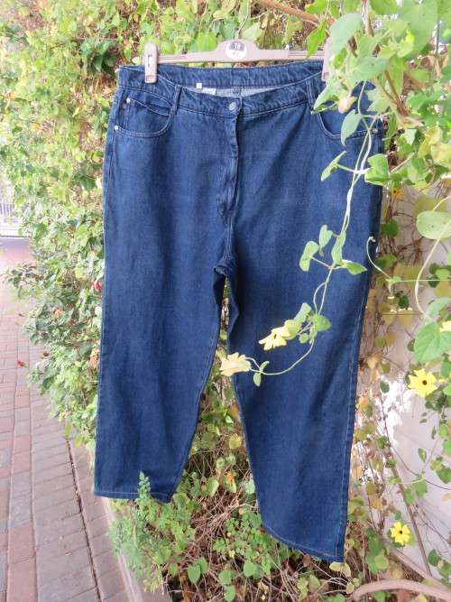 Best of the best!!'BARRINGTON' 100% cotton jeans in size 44/20.New condition.