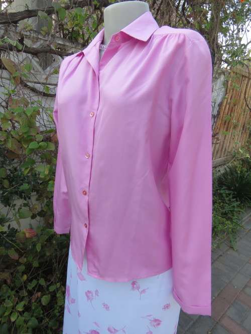 Carnation pink blouse by 'PRINCESS' in soft silky polyester.Size 36/12 with shirt collar.Good cond.