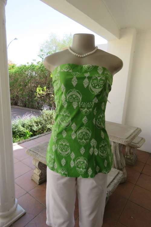 shamrock green strapless top by INWEAR