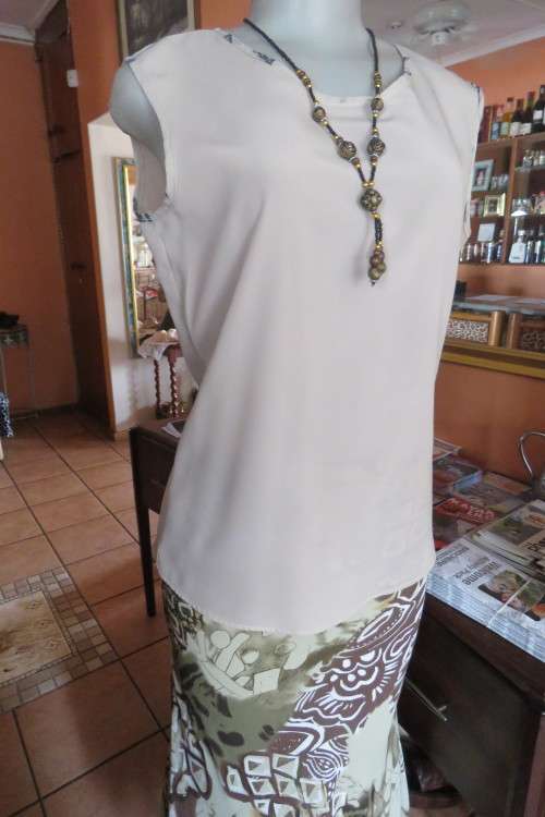 Sleeveless Cami Top, Round Neck, Size 34, By IN CROWD Casuals