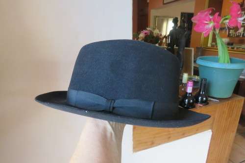 Black Men's Fedora hat by 'Joseph Wilson of London'. In English Fur Felt. Size 7