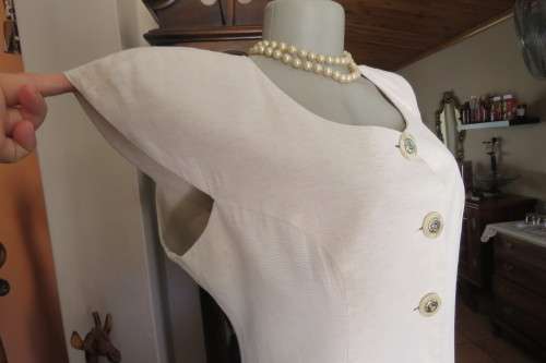 Capped sleeve long button down top in mottled cream Princess style.Size 36/12.As new