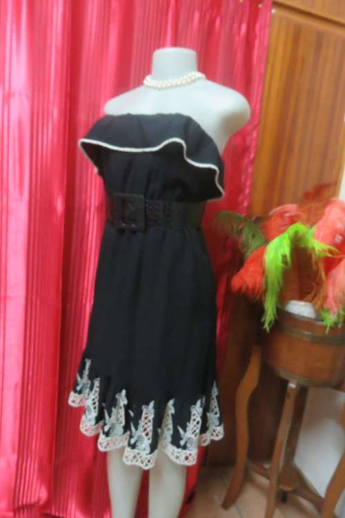 Ultra sexy black strapless dress with Frill on elasticated top. Size 34/10 by `Mozaic`.As new