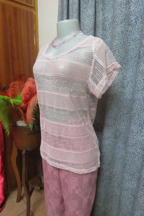Cute dusty pink mesh type short sleeve top with horizontal lines. Round neckline. Size 36/12.