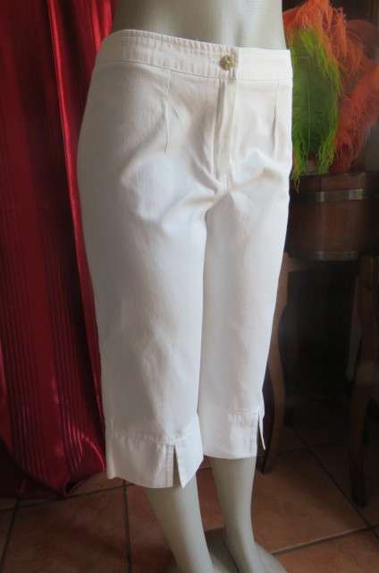 Savvy white 100% cotton cropped pants by 'Calabash' in size 34/10. No stretch.