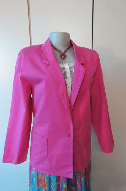 Magenta pink long sleeve jacket in 100% cotton size 36/12. Two large front pockets.