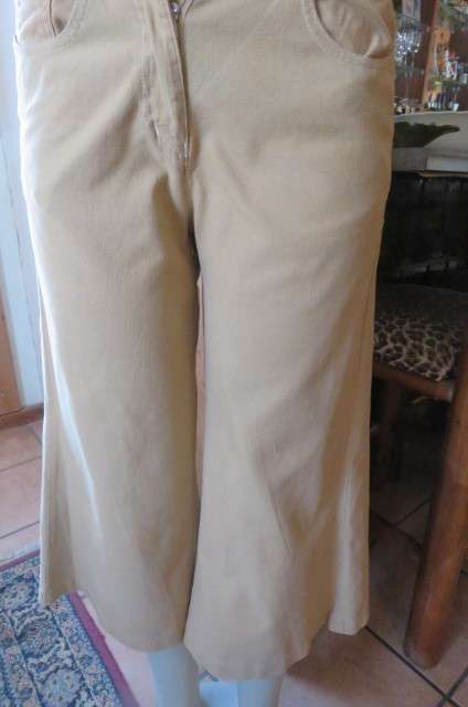 Casual caramel colour heavy stretch cotton pants size 32/8 by `Kelso`New condition.