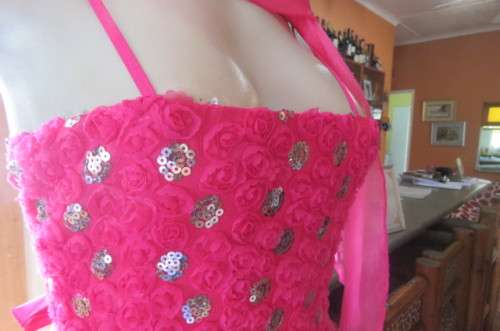 Glam dress in magenta pink for young girl of around 14 years old by 'Gerano' size 30/6.