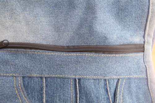Hand blue denim bag with 3 zipped up departments. Made from used jeans size 30x30 cm.