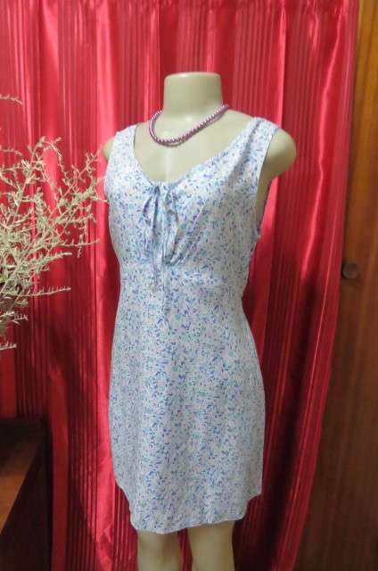 Cool short summer dress in blues and violet tiny floral pattern by 'Foshini' in size 36/12.Good cond
