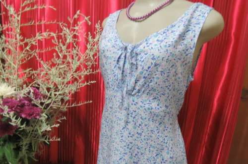 Cool short summer dress in blues and violet tiny floral pattern by 'Foshini' in size 36/12.Good cond