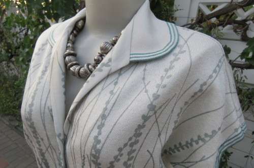 High quality 'Marc Oliver' used vintage 2 piece beige skirt and top outfit size 40/16.