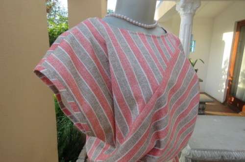 Amazing vintage dress by 'Miss Lynn by Manhattan' size 38/14. In 100% wash+wear polyester. As new.