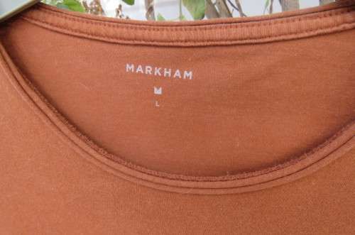 Men's brick brown T-shirt with unique short cut-on sleeves by 'Markham' size Large. Longer length.