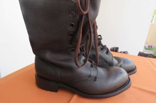 Pair of SADF brown genuine leather army boots in size 5.5. Issued in 2009 by DWS. Army size 240 M.