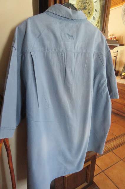 Blue classic fit Buffalo Creek Men's short sleeve shirt in size 2XL 100% cotton. Two front sleeves.