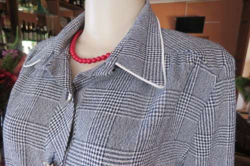 Top of the line vintage dress in black + white classic check pattern size 36/12 by 'Manhattan'.