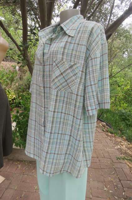 Bubble cotton casual short sleeve shirt in light turquoise, green, white and brown size 50/26.