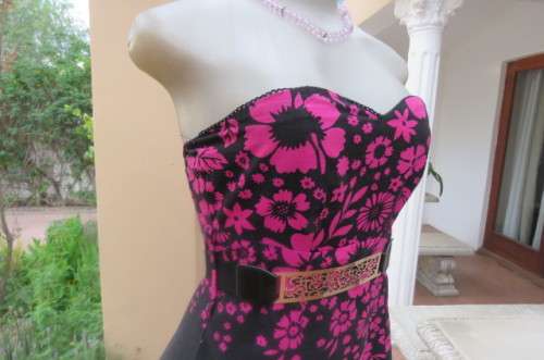 Sexy black strapless dress with magenta pink floral pattern. Size 34/10 by 'Insync Formal'.