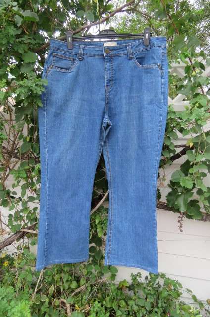 'Penny C' blue denim jeans in size 44/20. In polycotton stretch fabric. Pockets back and front.