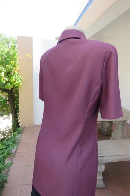 Smart long tailored mulberry colour short sleeve summer jacket size 34/10. In 100% polyester.
