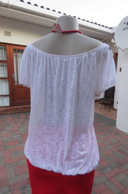 Cute partly see-through blouson style top in white with baroque pattern size 44/20 by 'Truworths'.