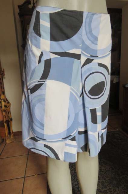 Geometric printed kneelength skirt in blues,cream and black by JEEP in size 42/18