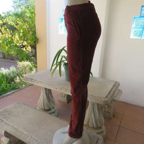 A must for winter! Hickory brown corderoy pants by FASHION EXPRESS in size 38/14