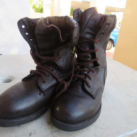 Pair of SADF brown genuine leather soft top army boots size 6 issued 2011. As new. Army size 240 W.