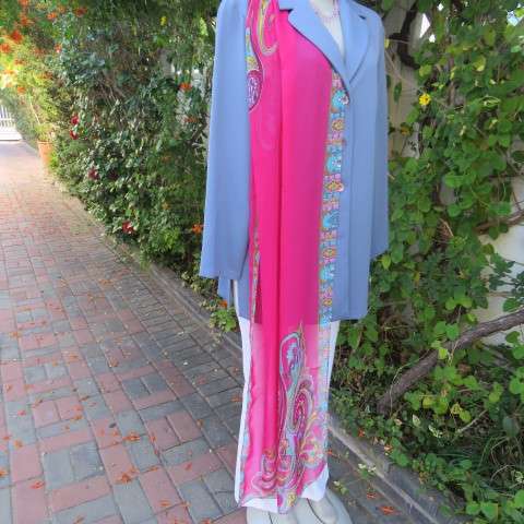 Lovely magenta pink long sheer polyester scarf with large colourful paisley print. New.