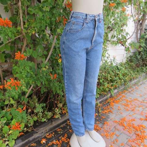 High waisted blue denim jeans in size 33/9 by JEP'S JEANS. In 100% cotton. Skinny legs.
