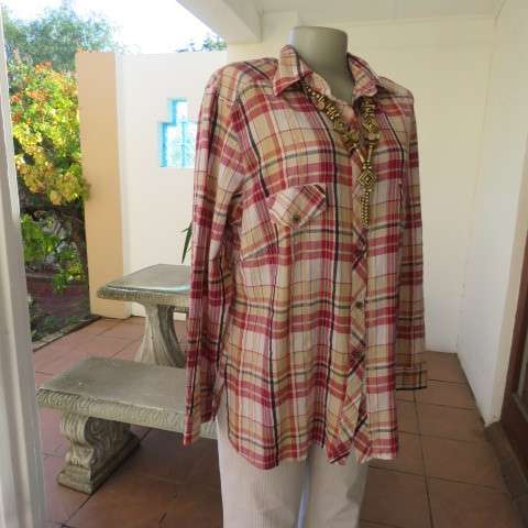 Ladies shirt in red,cream and black check.Size 42/18 by MILADY'S. In bubble cotton. As new.