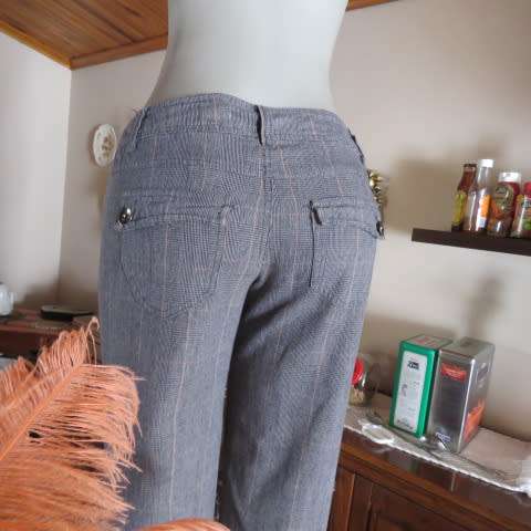 Totally on trend heavy cotton straight legged pants in black and white check. Size 32-8 by LEGIT.