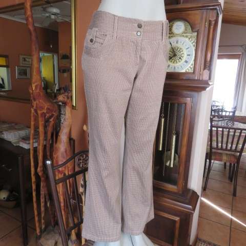 Easy to wear pants in soft stretch cotton INSYNCFORMAL size 38/14.Bootlegged. As new.