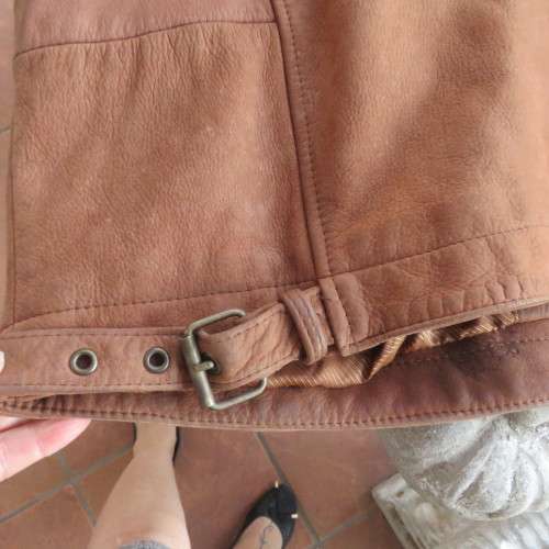 Handsome men's tan colour zip up genuine leather jacket with chest 120cm....Medium. Very good cond.