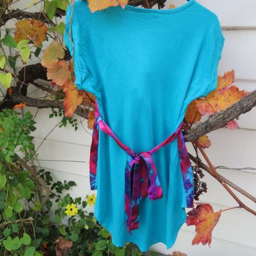 Amazing long top/short dress for age 8 to 9 year old by 'Exact'. Rounded seams. Slip-over style.