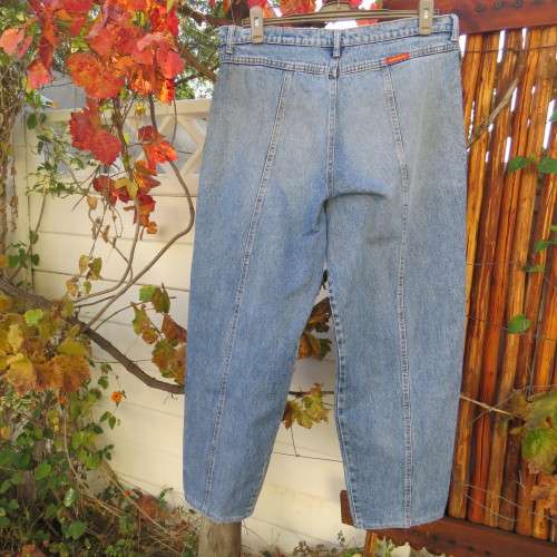 Men's vintage blue denim high waist Jenas. An Original 'Jason Michaels' size 38. Good condition.