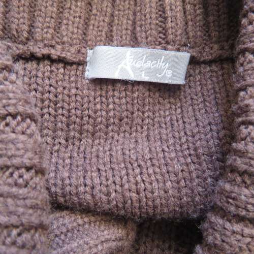 Choc brown button down acrylic knit short sleeve cardigan with collar. Size 38/14.By AUDACITY.