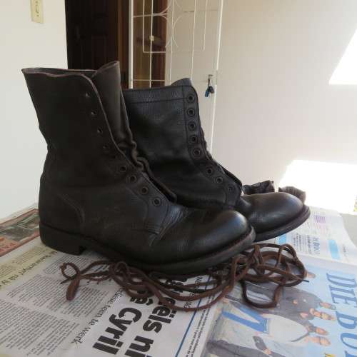 Pair of SADF brown genuine leather boots in size 10. By BAGSHAW. Issued 1993. Army size 285W.Drifoot