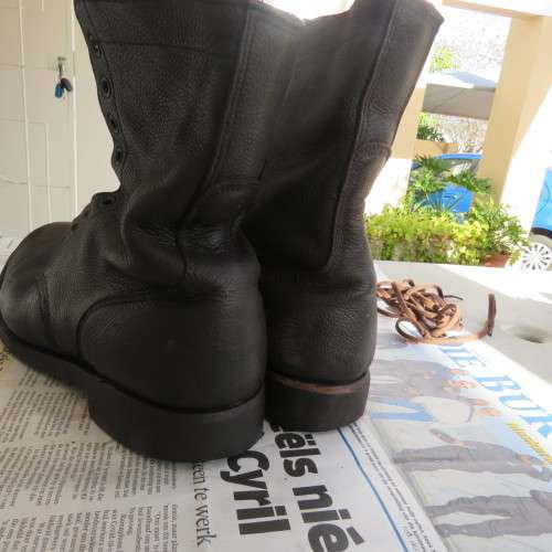 Pair of SADF brown genuine leather boots in size 10. By BAGSHAW. Issued 1993. Army size 285W.Drifoot